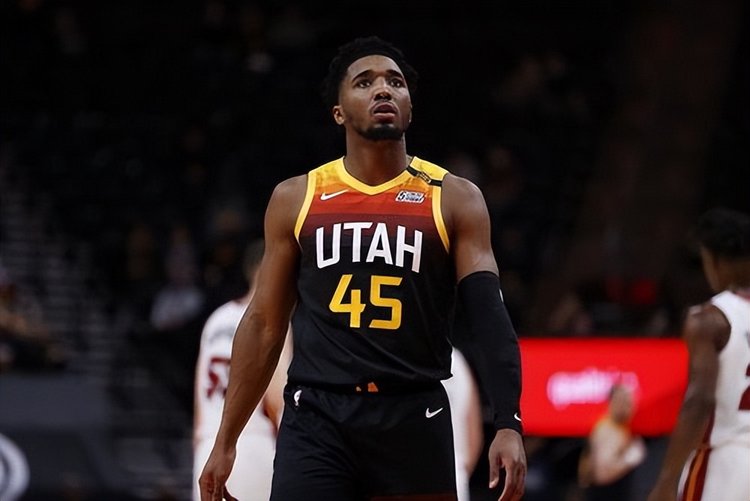 【亚洲杯】扬科维奇：平局不会影响目标，哭鼻子和抱怨解决不了问题.