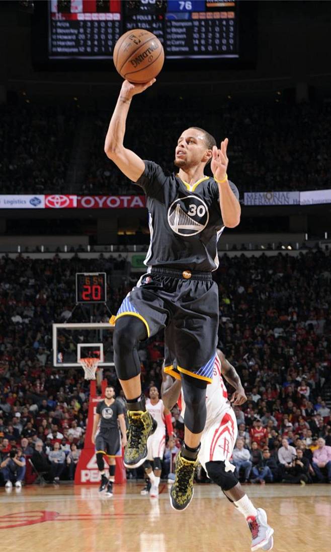 上全面领先 上全面领先